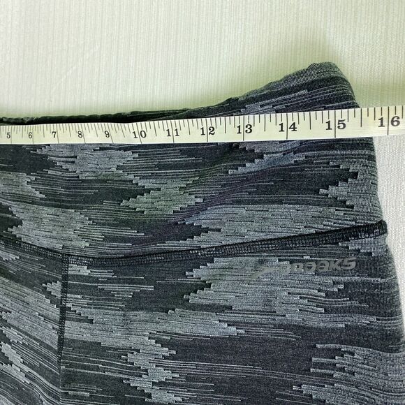 Brooks Running Greenlight Gray Print Running Capri Leggings Women's size L Large - Picture 11 of 15